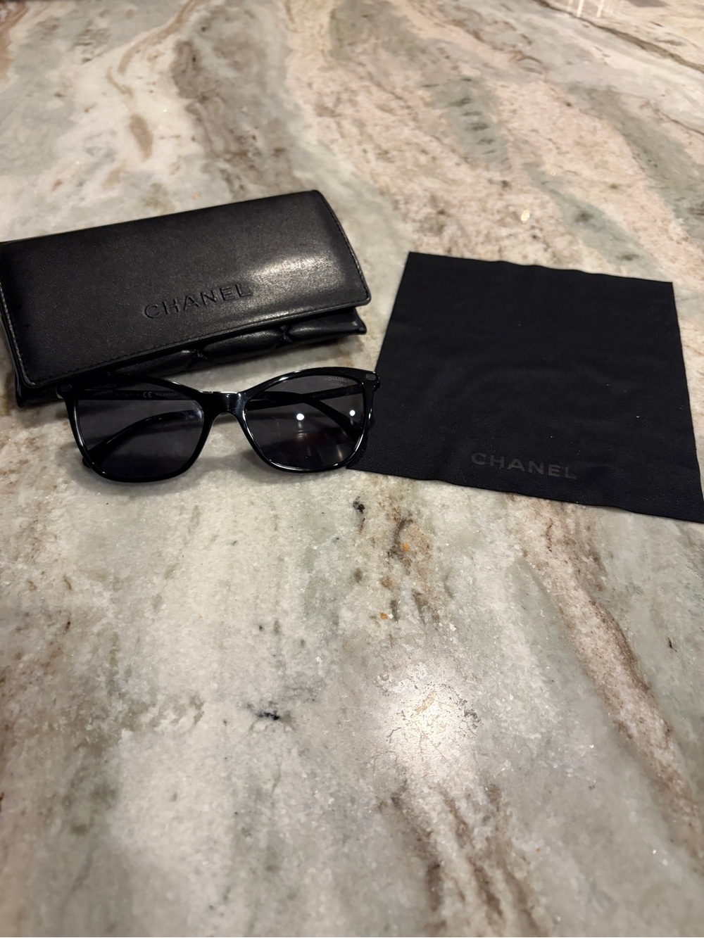 CHANEL Black Cat-Eye Sunglasses with Case and Cloth